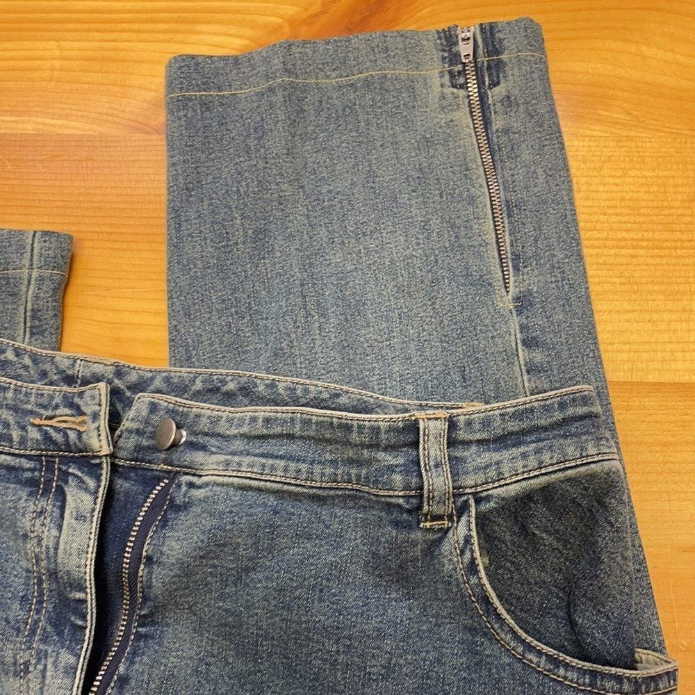 Vintage-Looking Together Floral Embroidered Blue … - image 2